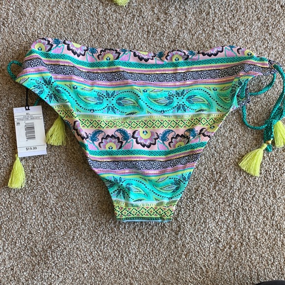 NWT Womens 34D and XL Bikini / Bathing Suit - Shade & Shore - Picture 4 of 8